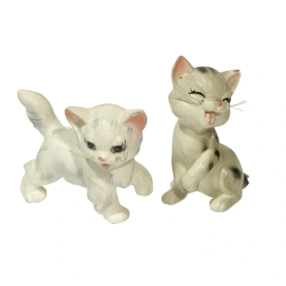 Small Vintage‎ Made in Japan Porcelain Playing Cats